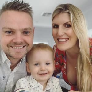 Meet your Posher, Edwina